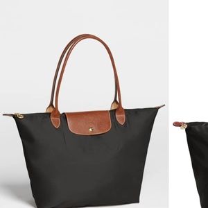 Black longchamp bag